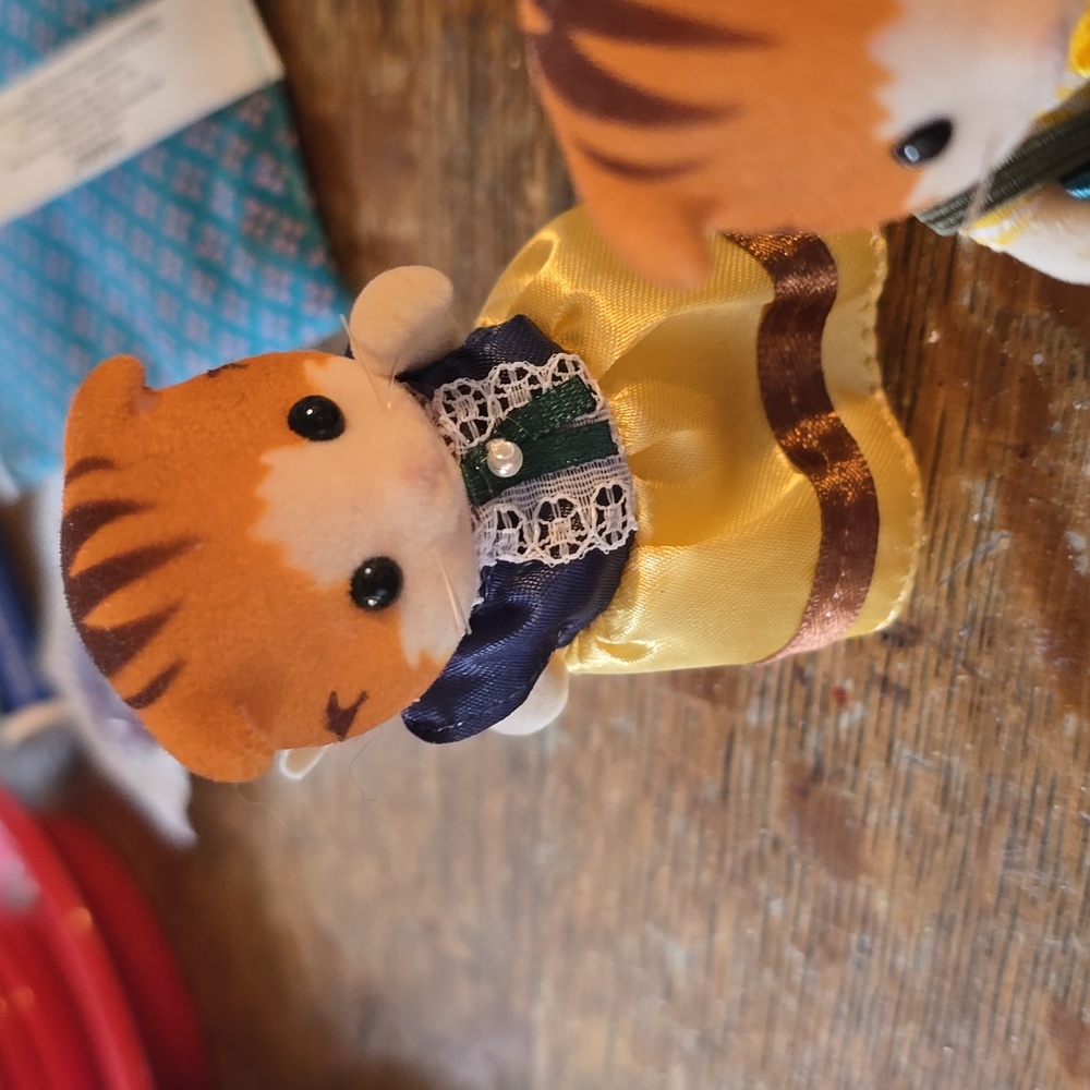 Li'l Woodzee Cat Family - Picture 3 of 5